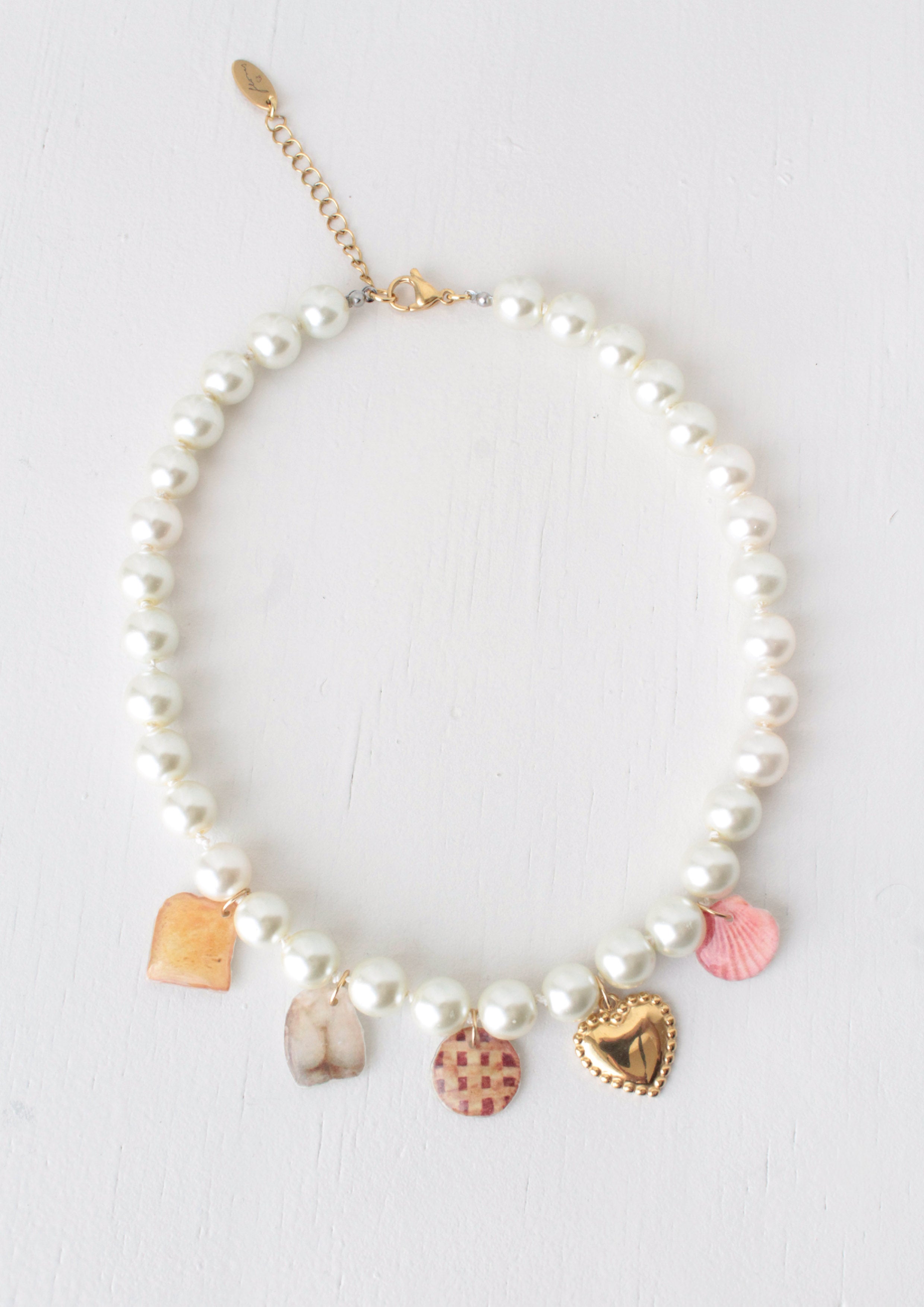 Naszyjnik z charmsami HEART