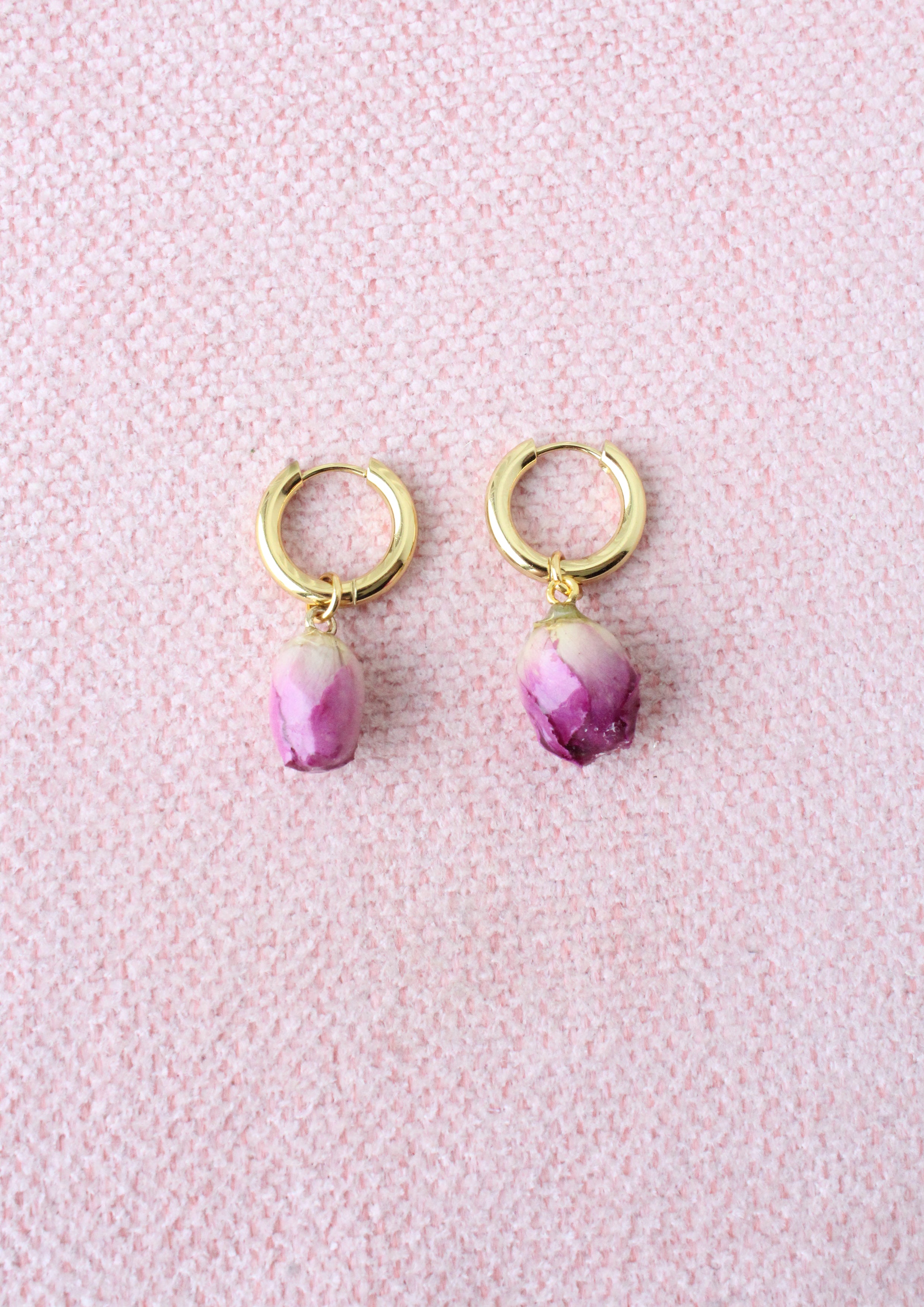 Kolczyki różyczki ciemnoróżowe