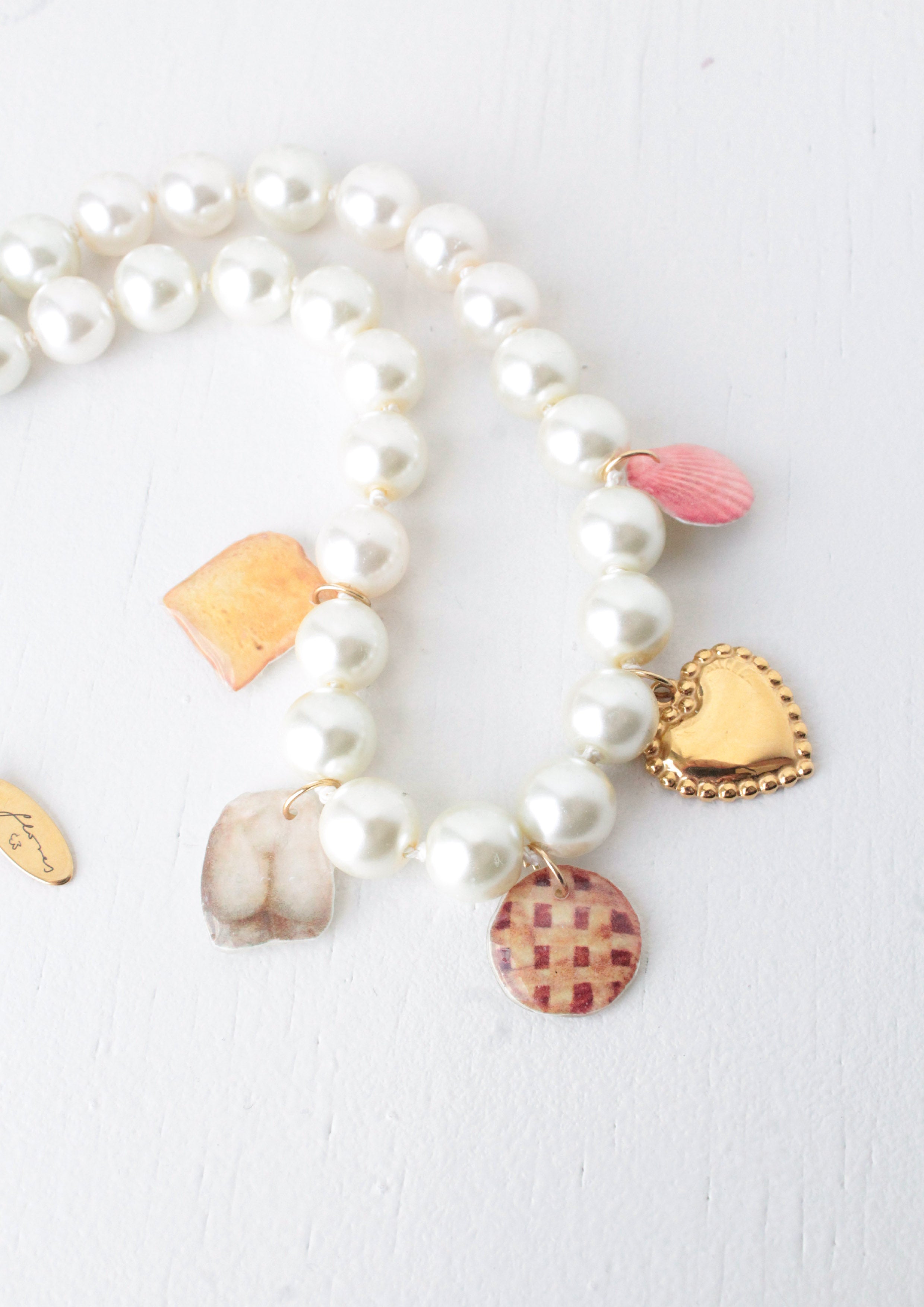 Naszyjnik z charmsami HEART