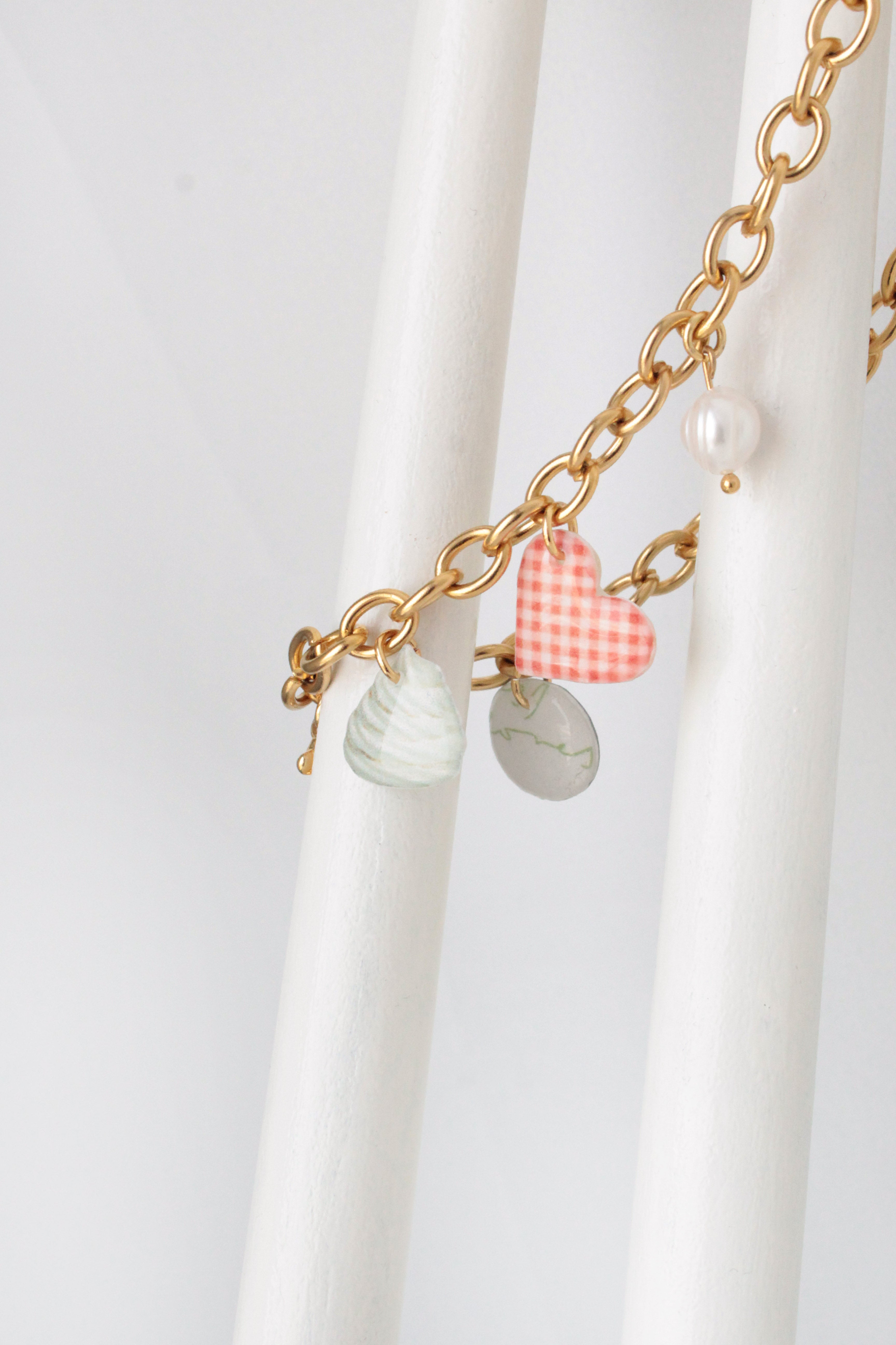 Naszyjnik z charmsami Blueberry Soda