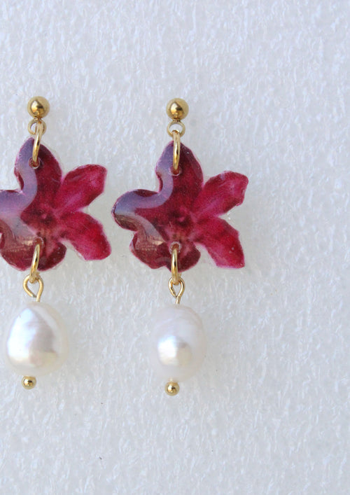 Kolczyki Bordowy kwiat z perłą