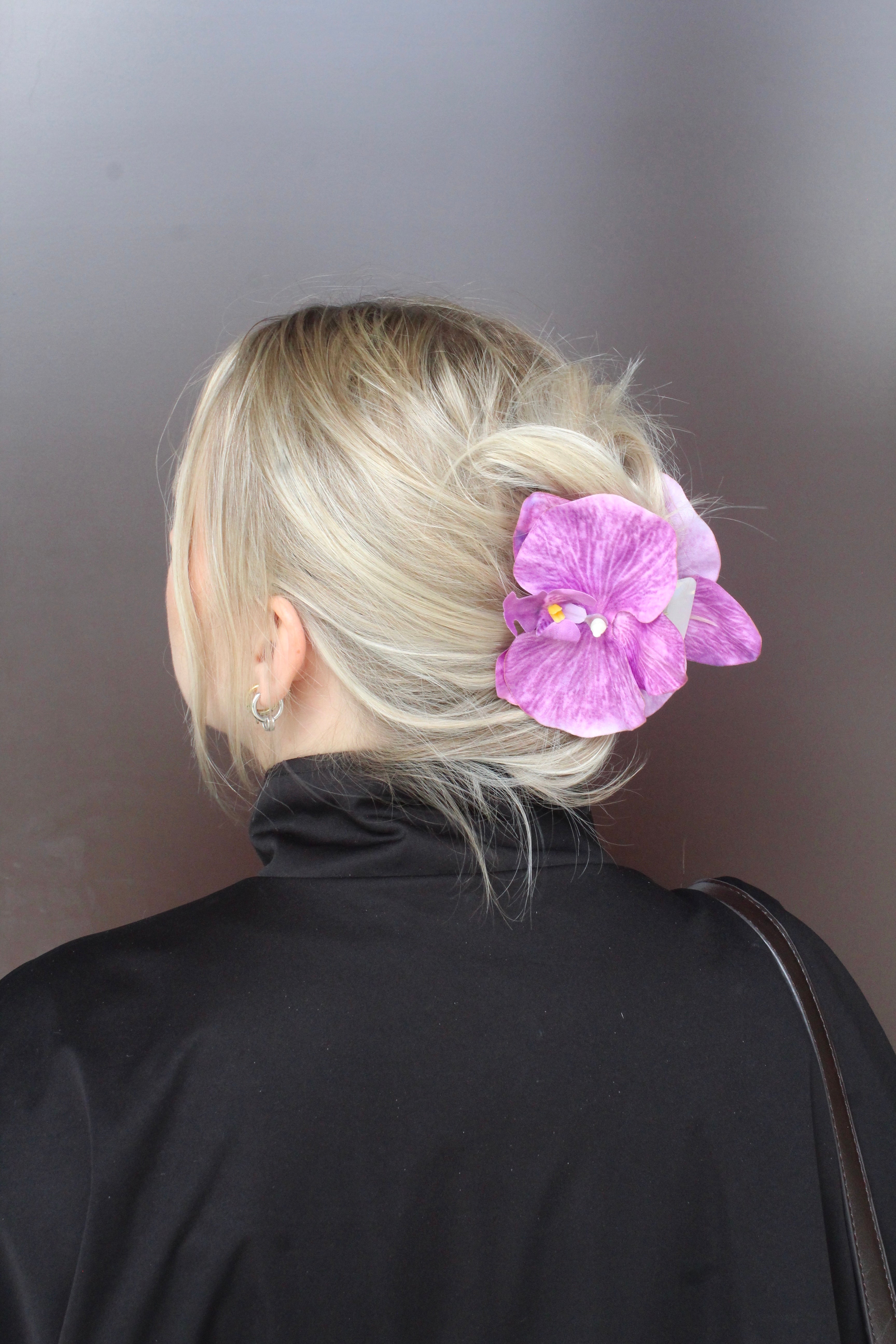 Spinka No.18 ciemnoróżowa orchidea