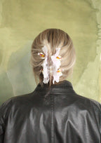 Hairpin No. 9 with a double orchid, powder pink