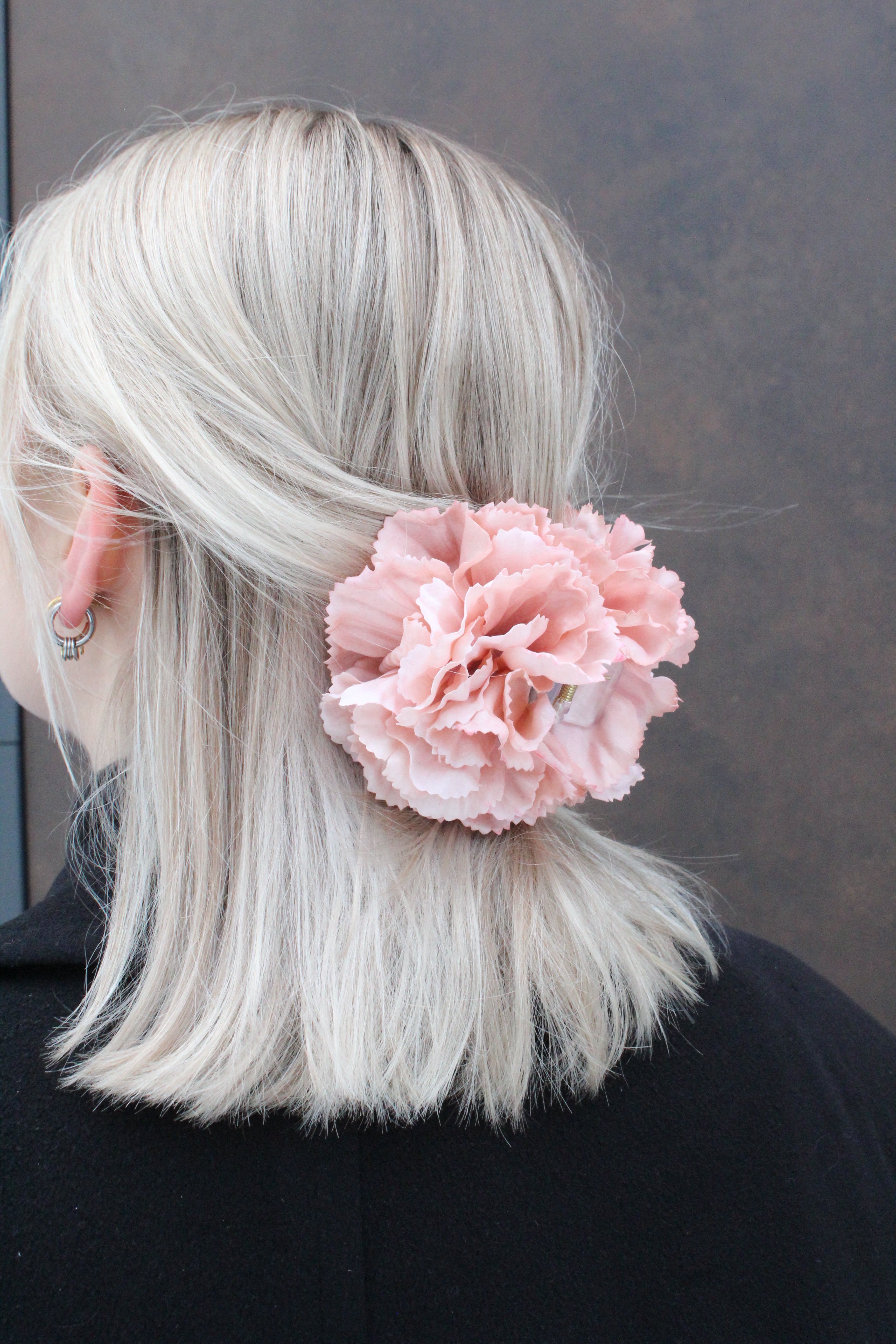 Peach Carnation Hair Clip