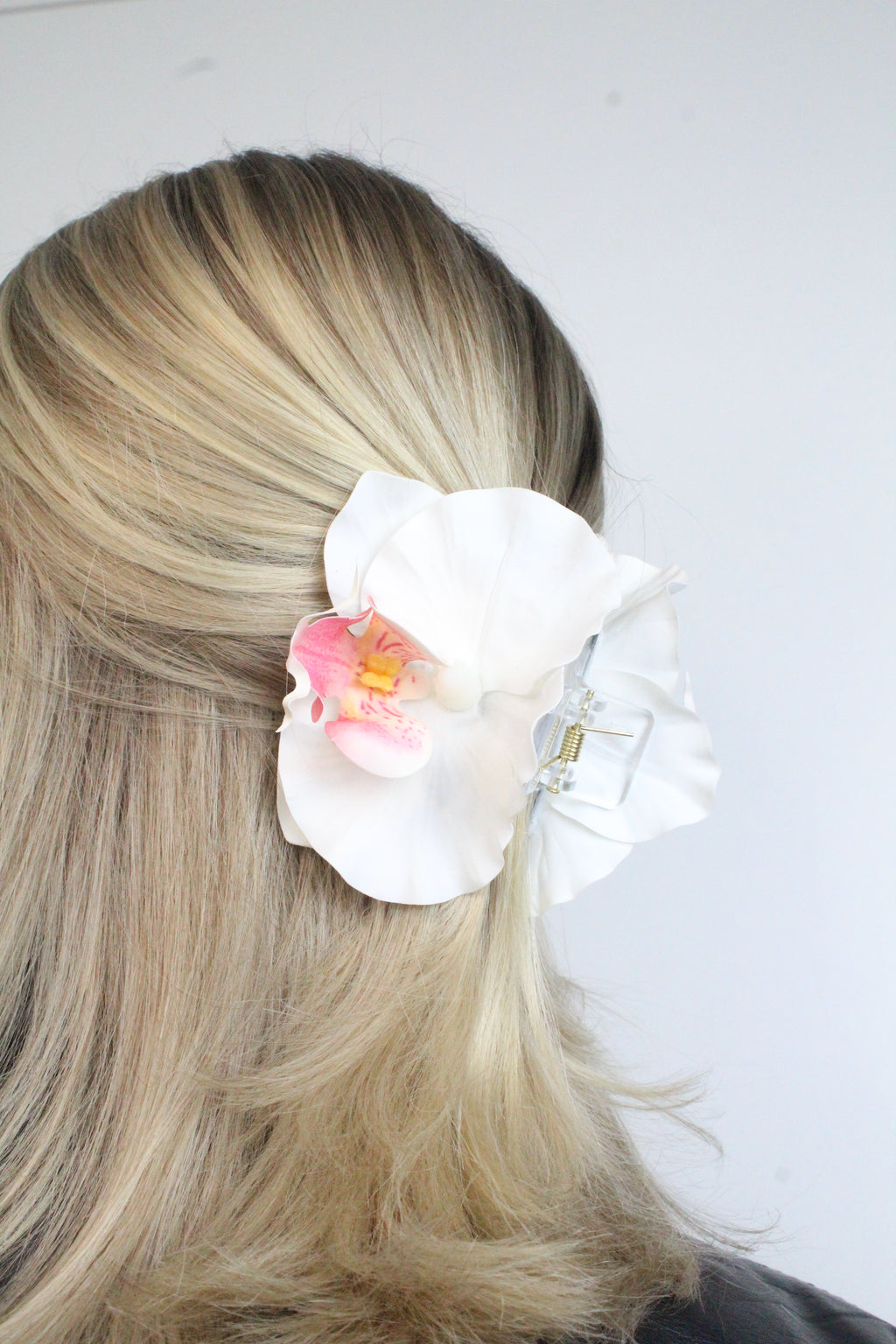 Orchid hair clip No. 4 White Orchid