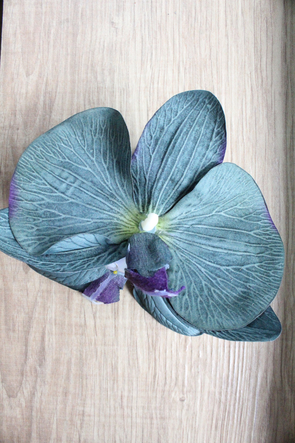 Spinka No.22 Ciemnozielona Orchidea