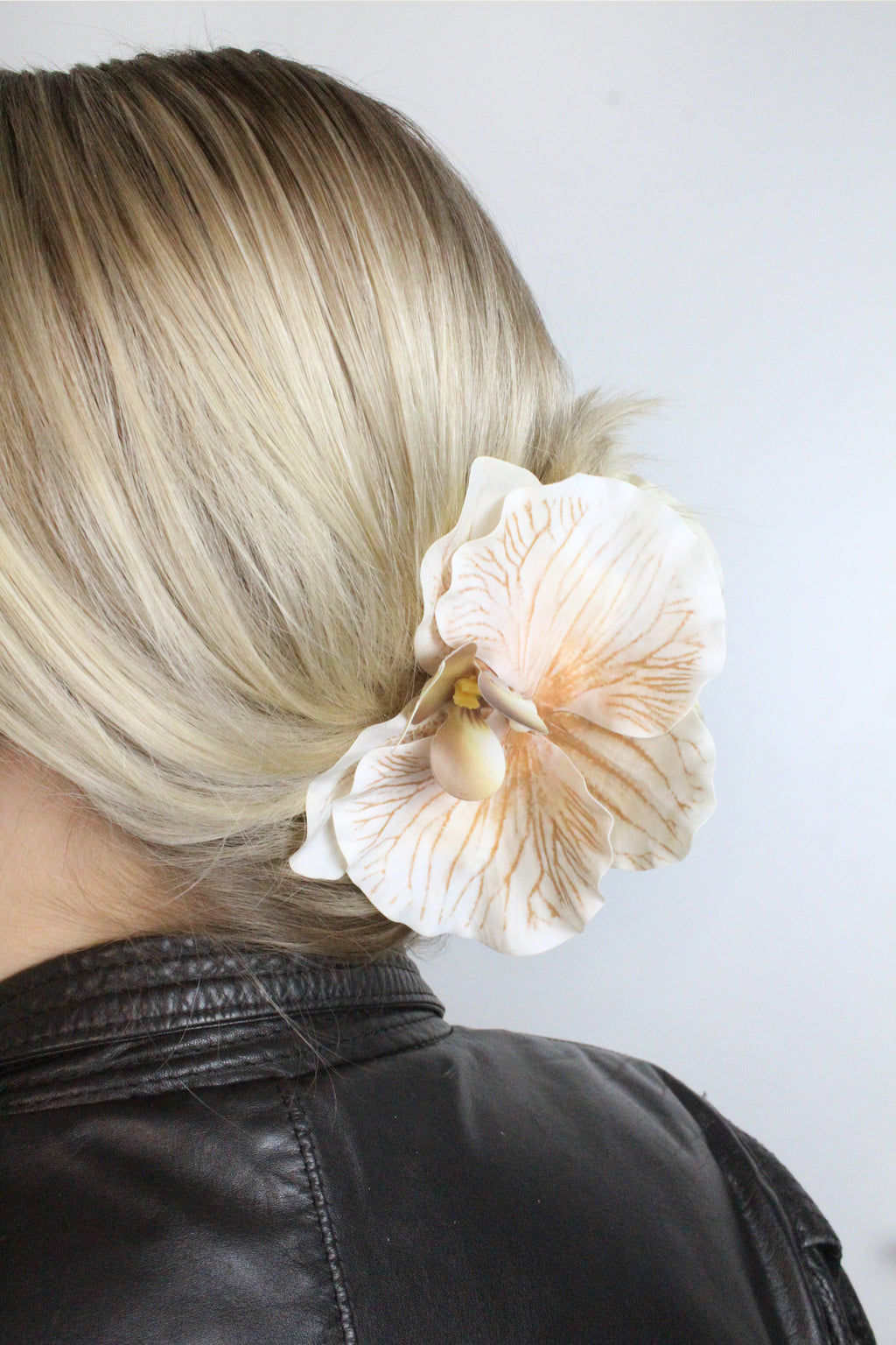 Orchid hair Clip No.5 Capuccino Orchid